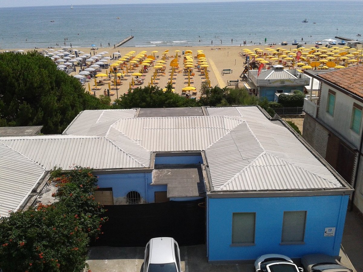 front-sea-view